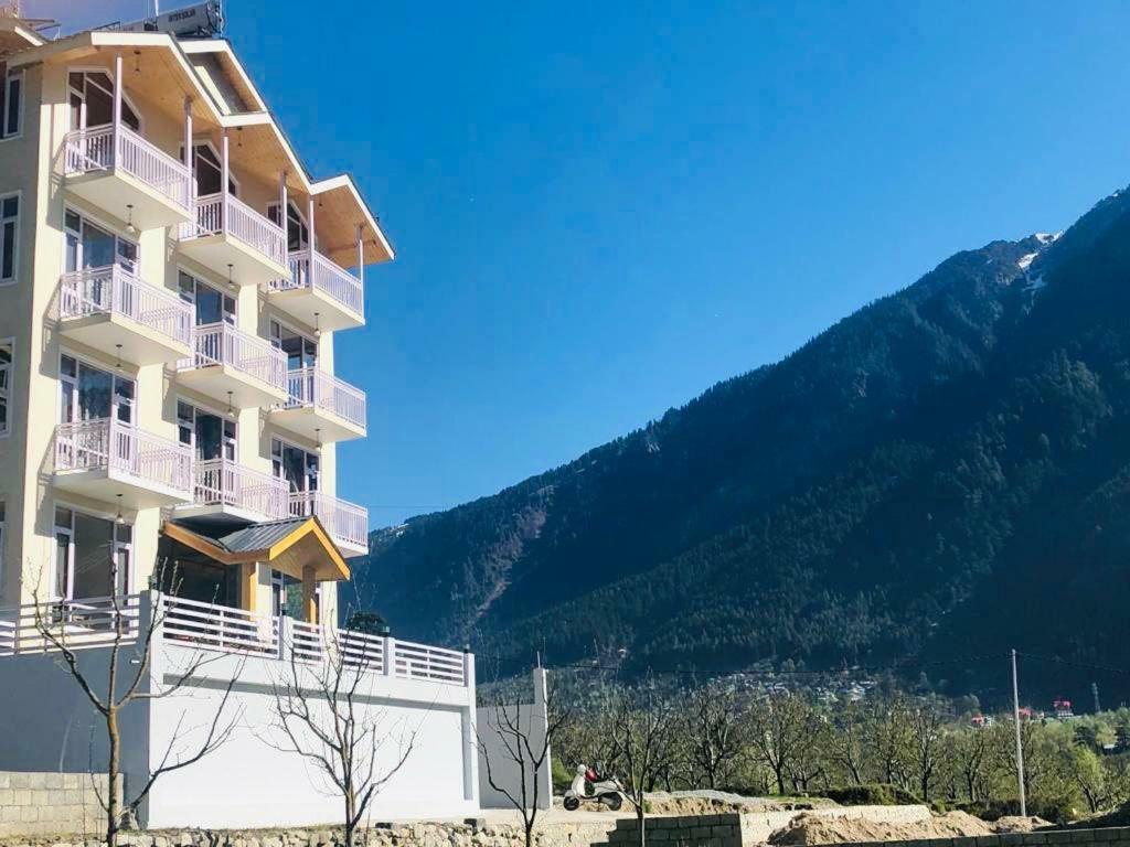 Hotel Pashmina Manāli Zewnętrze zdjęcie