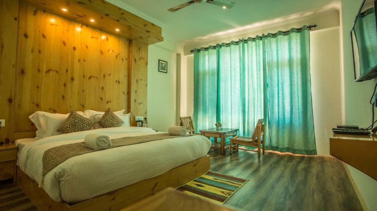 Hotel Pashmina Manāli Zewnętrze zdjęcie