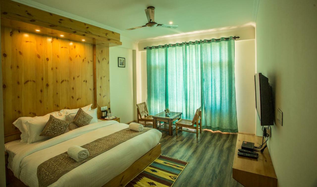 Hotel Pashmina Manāli Zewnętrze zdjęcie